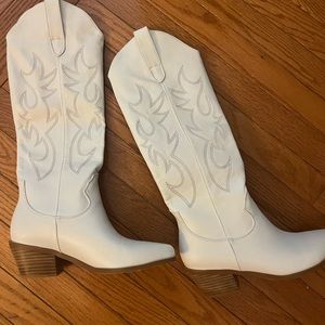 White cowgirl boots